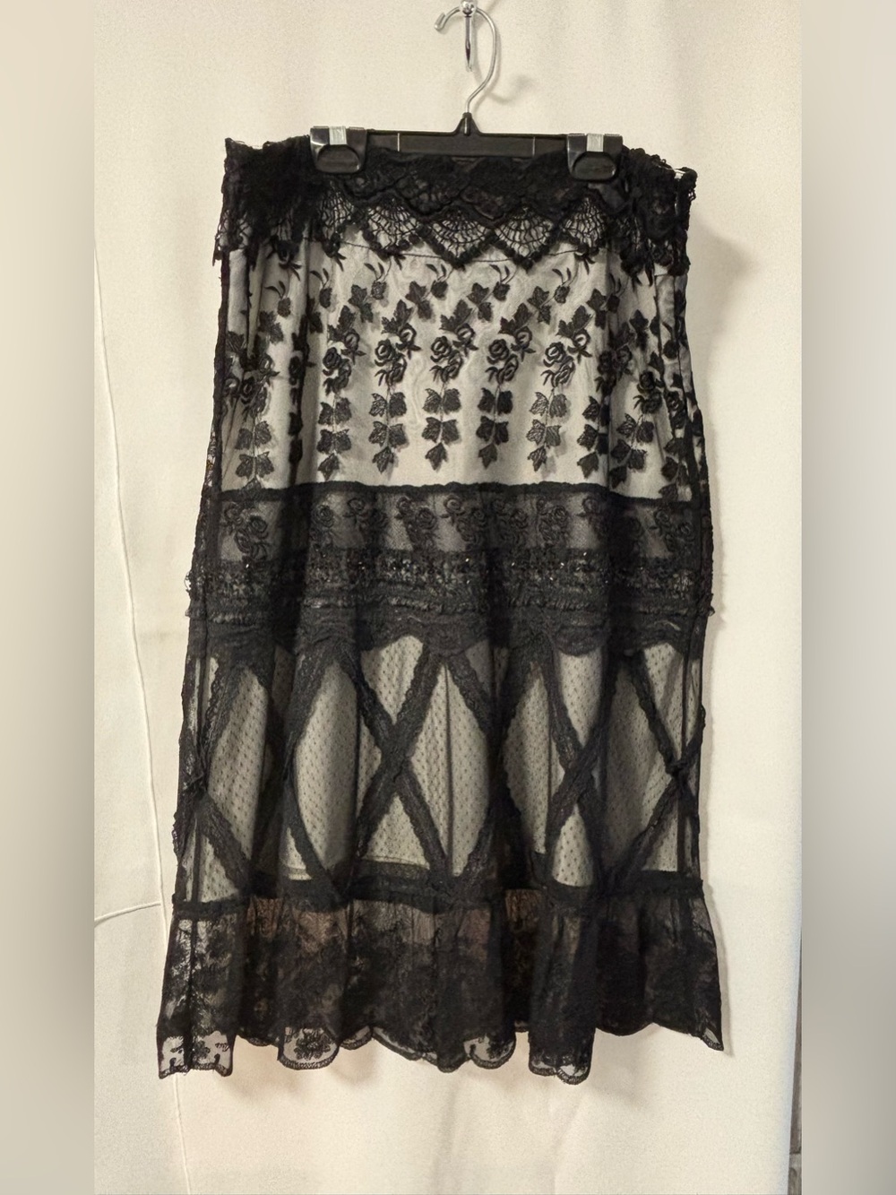ICE Sheer Lace Skirt. Fully Lined. Size 10.
